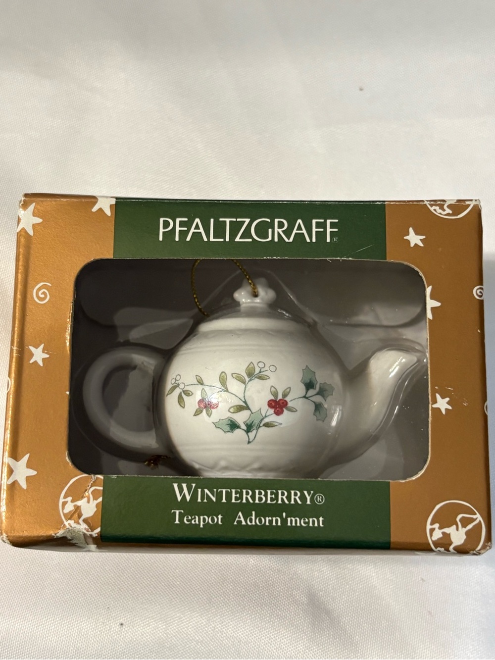 Pfaltzgraff Winterberry Teapot Ornament White Green Red  holly berries NWT